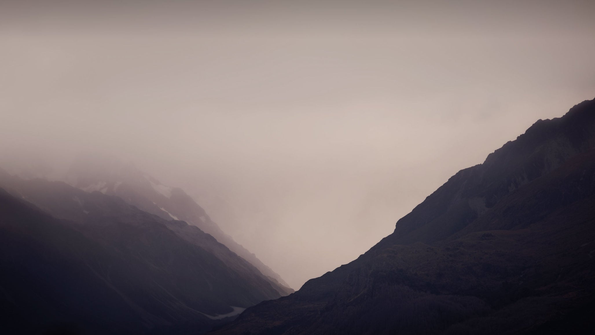 Image of mountain peaks