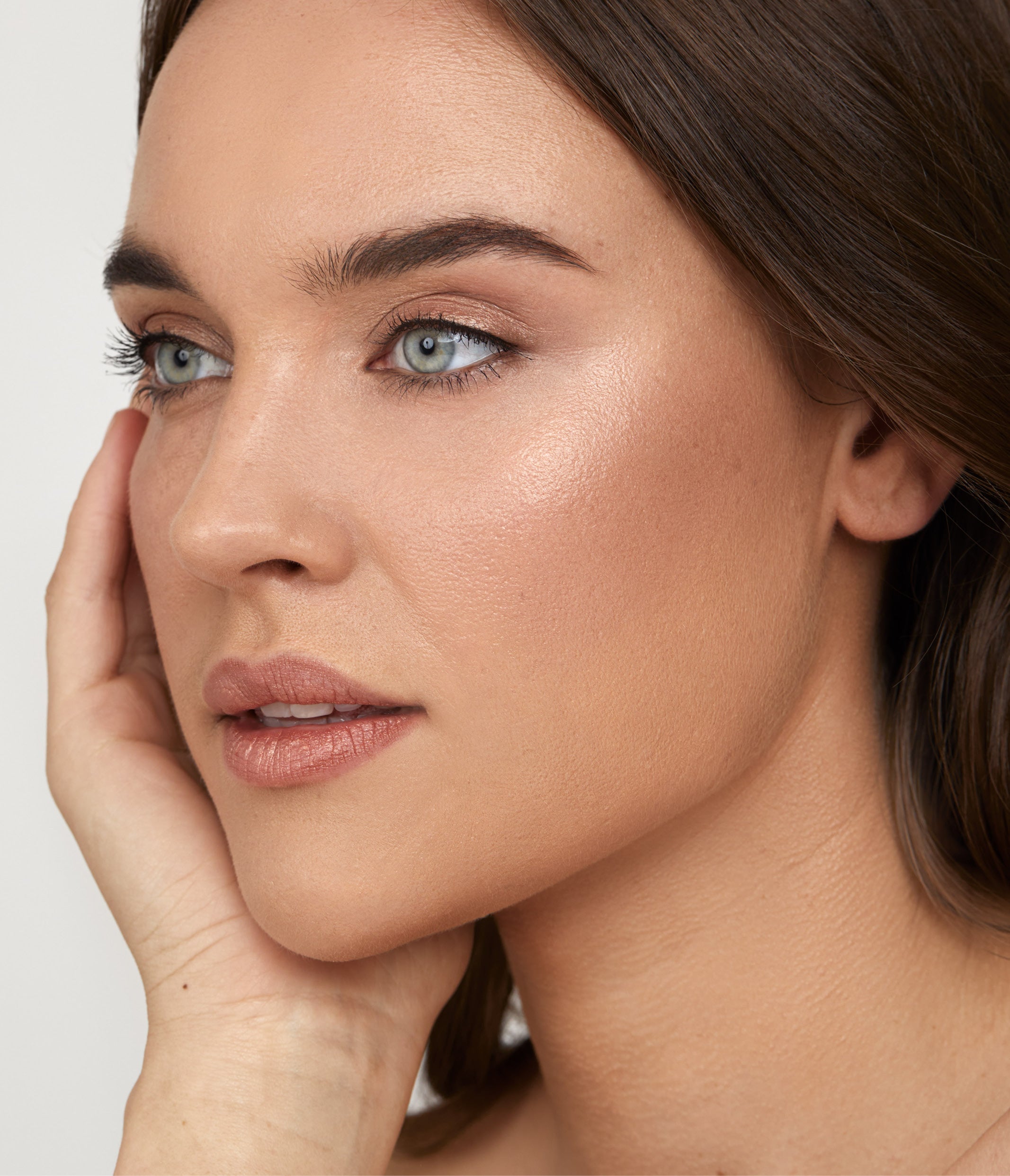 Close-up of model wearing Radiance Sun